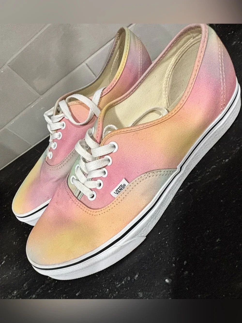 Vans excellent pre